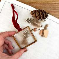 Cadres photo flottants doubles en verre 2x2 pouces pour artisanat, miniatures à suspendre au mur, avec ruban rouge pour fleurs séchées et plantes
