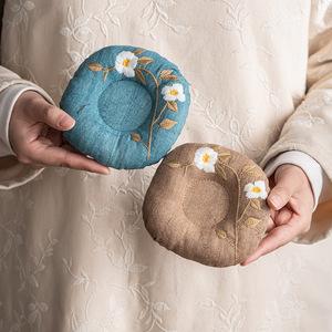 Sous-verre rond en coton et lin brodé, isolant thermique, pour cérémonie du thé et usage domestique - Product Image 2