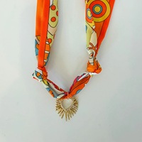 Collier à maillons en cuivre et acier inoxydable, fait main, avec pendentif lettre anglaise et fruit en émail, design original et tendance, et foulard en soie coloré