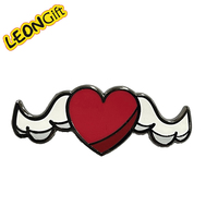 Leon Cadeau en métal Épingle en métal émaillée en gros Fabricant d'épingles en émail personnalisées Anime en vrac Épinglette en émail dur avec logo