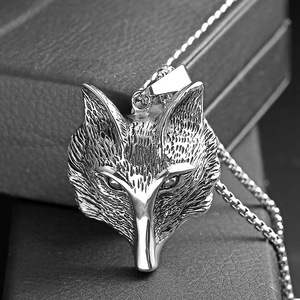 Collana <span class=keywords><strong>con</strong></span> <span class=keywords><strong>Ciondolo</strong></span> a Forma di Testa di <span class=keywords><strong>Lupo</strong></span> in Acciaio Inossidabile Dorato, Gioielleria alla Moda 2026 per Uomo - Product Image 4