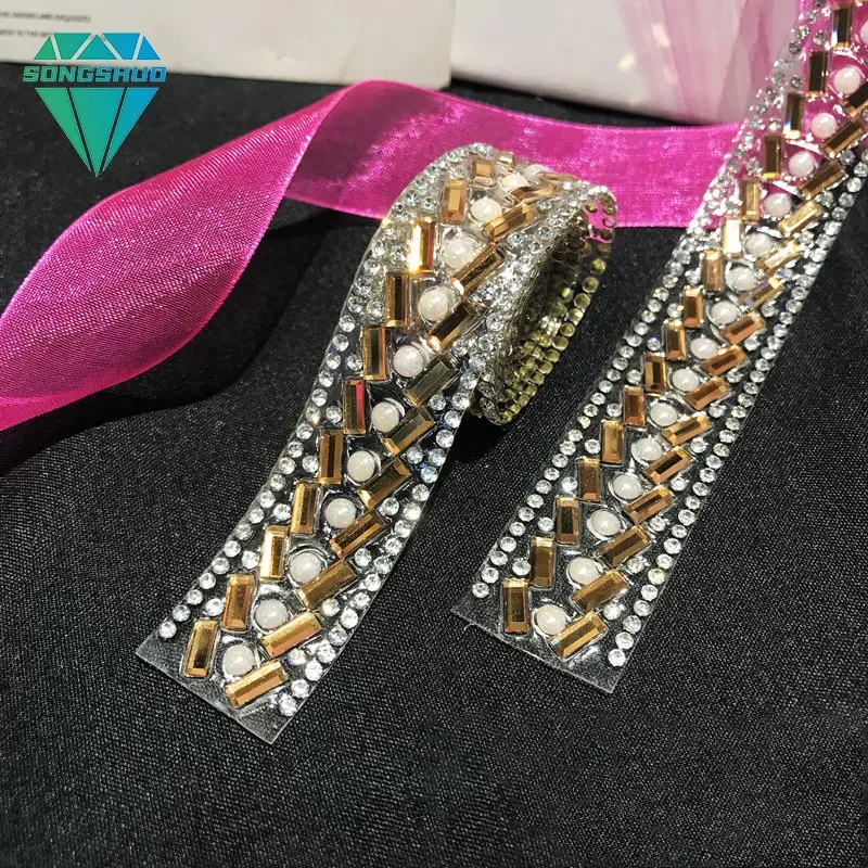 Accessori per gioielli da te all'ingrosso con strass con finiture in strass di vetro perla