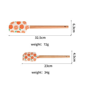 Factory <span class=keywords><strong>Outlet</strong></span> Utensilio de <span class=keywords><strong>cocina</strong></span> Raspador de mango de madera resistente al calor con espátula de silicona para hornear - Product Image 2