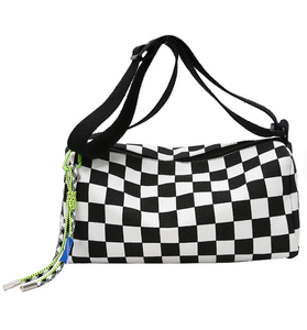 Sac bandoulière en toile à motif damier noir et blanc personnalisé pour hommes et femmes, sac de voyage et de shopping hip-hop - Product Image 2