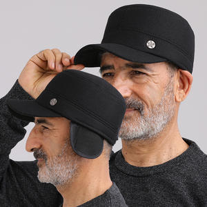 Casquette plate en laine pour homme avec cache-oreilles, chapeau d'hiver chaud à visière pour personnes d'âge moyen et âgées - Product Image 1