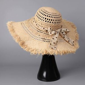 Korean Style Women Hat Hollow Raffia Straw Hat Wide Brim Casual Seaside Beach Sunscreen Floppy Hat - Product Image 2