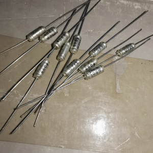 ฟิล์มดีบุกความแม่นยำ680P-Axis ตัวเก็บประจุเสียงแบบฟิล์มดีบุก680PF 2% 250V 3.5X10MM - Product Image 3