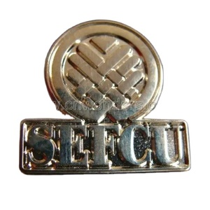 Spille Rotonde Personalizzate in Metallo Placcato Oro a Tema Angelo con Stampa Tipografica per Ingrosso - Product Image 5