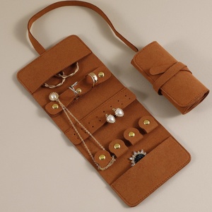 Organisateur de bijoux portable en microfibre pour femme, mini sac de rangement personnalisé avec logo pour boucles d'oreilles et bracelets, rectangulaire et simple - Product Image 3