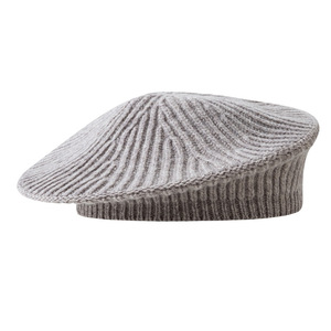 Chapeau adulte d'hiver pour <span class=keywords><strong>femme</strong></span> <span class=keywords><strong>Béret</strong></span> béninois en pure laine avec motif d'étoile Couleurs unies pour les scènes de fête en plein air - Product Image 1