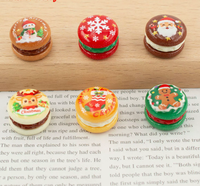 Ornement en résine en forme de macaron de Noël, figurine peinte à la main, mini décoration ronde pour cadeau de Noël