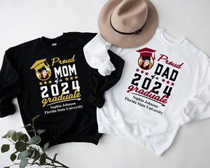 T-shirt personnalisé en coton pour diplômé avec photo, livraison rapide, sans MOQ, pour la promotion 2025, idéal pour la famille et les cérémonies de remise des diplômes - Product Image 3