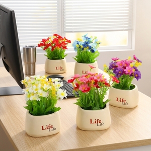 Mini plantes artificielles en pot, fleurs artificielles colorées, bonsaï en pot d'aspect céramique pour la décoration de la maison, du bureau, de la table - Product Image 1