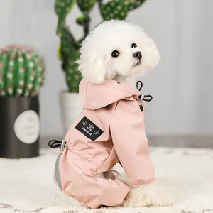 Qiqu suministros para mascotas personalizado nuevo diseñador de lujo perro impermeable traje de cuerpo completo perro impermeable abrigos chaqueta para perros pequeños medianos