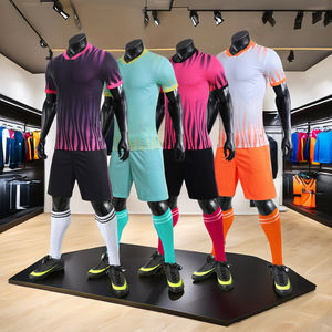 Maglia da calcio da uomo personalizzata maglia da calcio rosa da donna pantaloncini da calcio con tecnologia a sublimazione di calore Set da sport di alta qualità - Product Image 1