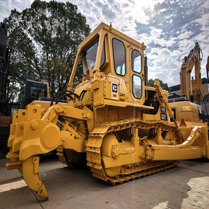 Le bulldozer CAT D8K d'occasion est puissant. Le bulldozer à chenilles haute performance convient aux travaux de terrassement lourds - Product Image 1