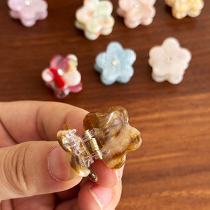 EASY Mini pince à cheveux en acétate haut de gamme, faite à la main, avec petite fleur en strass, pour franges latérales et queue de cheval, accessoires pour femmes - Product Image 4