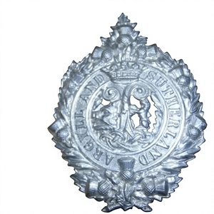 C'est un insigne de casquette des Highlanders d'Argyll et de Sutherland. - Product Image 2