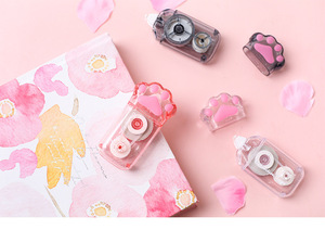 เทปแก้ไขแบบใสลายอุ้งเท้าแมวน่ารัก GF Portable ขนาด 5 มม. ยาว 6 ม. พร้อมกลิตเตอร์วิบวับ สำหรับอุปกรณ์สำนักงานและโรงเรียน - Product Image 6