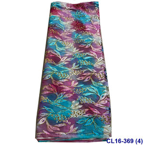 Velours de soie soudanais Toob et Soie <span class=keywords><strong>Direat</strong></span> Mgarbasar 3,5 m avec dentelle et garniture en dentelle - Product Image 4