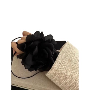 สร้อยคอสีดำขนาดเล็กลายดอกไม้ดอกรักเร่แนววินเทจสไตล์ฝรั่งเศส - Product Image 1