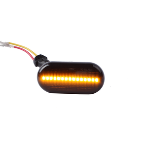 Luz Trasera LED Secuencial Dinámica para Parachoques Lateral, Compatible con CLIO I/CLIO II/ESPACE III/KANGOO/KANGOO Rapid/LAGUNA/LAGUNA I/Grandtour - Product Image 1