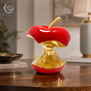 Ornamento Artistico Minimalista Moderno di Alta Gamma con Effetto Aerografo a Forma di Nocciolo di Mela, Artigianato in Resina per Soggiorno e Sala da Pranzo - Product Image 1