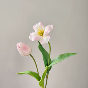 Fleur de tulipe artificielle de haute qualité, fleur décorative artificielle au toucher réaliste, bourgeon de tulipe en PU pour la décoration d'événements et de fêtes - Product Image 1