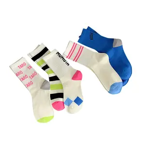 HY-3452 2024 New socks women's fashion striped mid-calf length socks Four Seasons sports cotton socks sweat-absorbent preppy sty