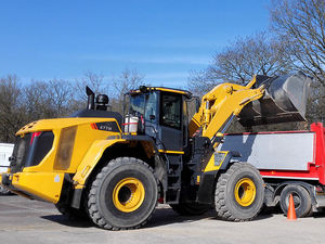 Chargeuse sur pneus diesel neuve de taille moyenne 877H 7 tonnes pour travaux de terrassement <span class=keywords><strong>Martinique</strong></span> - Product Image 2