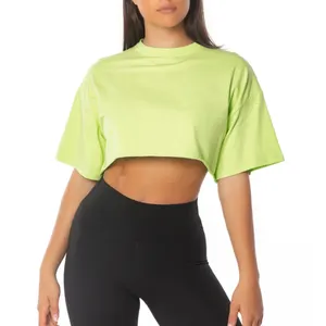 Sıcak satış özel logo katı mahsul en büyük boy ham kenar pamuklu gömlek streetwear gevşek fit şort kollu kırpma Tshirt kadın