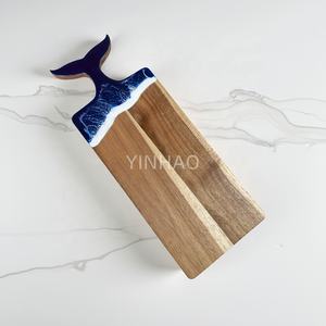 Tabla de Cortar de Resina Hecha a Mano Personalizada YINHAO con Diseño de <span class=keywords><strong>Cola</strong></span> de Ballena y Olas del Océano, Tabla de Cortar de Resina y <span class=keywords><strong>Madera</strong></span> de Acacia, Bandeja <span class=keywords><strong>para</strong></span> Servir - Product Image 3