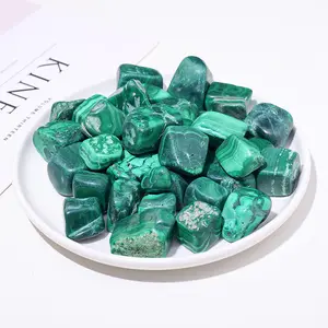 Pedra de malachite natural polida, 2 a 3cm, pedra cruzada esmagada de cristal, espécie para paisagem de tanque de peixes, pedra de pedra de malaquita