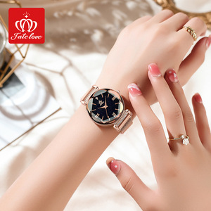 Montre Femme Tendance en Acier Inoxydable à Quartz Facetté Effet Ciel Étoilé Style TikTok, Étanche - Product Image 1