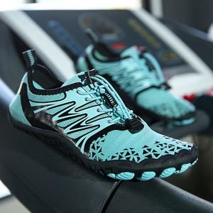 Zapatos de Agua Antideslizantes Unisex de Secado Rápido, Calzado Acuático con Punta Cerrada, Sandalias de Playa para Deportes Acuáticos al Aire Libre - Product Image 1