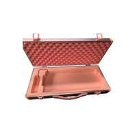 Scatola di Stoccaggio per Tastiera in Lega di Alluminio Rosa Resistente a Strisce - Custodia Protettiva Portatile con Dimensioni Personalizzabili per Tastiera da Gaming