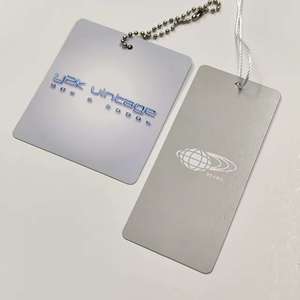 XP-Étiquettes à suspendre en plastique PVC transparent de luxe personnalisées avec conception de <span class=keywords><strong>goupille</strong></span> de corde pour jeans vestes marque de vêtements et accessoires de vêtement - Product Image 3