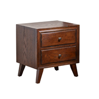 Lit double moderne en bois massif de style américain avec cadre en bois et designs rembourrés pour chambre à coucher