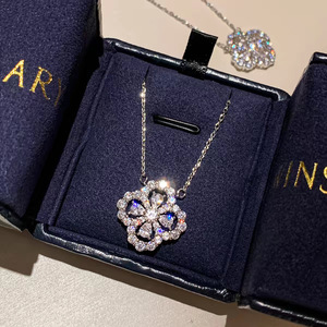 S925 Ayar Gümüş 4 Yapraklı Yonca Mozanit Kolye ve Küpe Seti Kadınlar İçin Işıltılı Çiçek Desenli Takı Hediyesi - Product Image 4