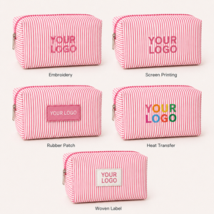 Bolsa de Cosméticos Personalizada con Logotipo Bordado, Bolsa de Maquillaje a Rayas de Tela Seersucker para Hotel, Regalo, Viaje, Artículos de Aseo - Product Image 1