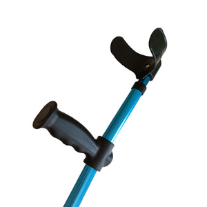 Canne de randonnée réglable en alliage d'aluminium bleue avec embout métallique pour la randonnée et l'alpinisme - Product Image 1
