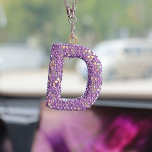 Llavero con Letra Inicial M Morada y Corazón con Pedrería para Mujeres y Niñas, Regalo de Cumpleaños, Diseño 3D, Portátil, 3.5cm*5cm - Product Image 5