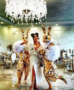 Costumi Cosplay Personalizzati di Alta Qualità a Specchio Dorato da <span class=keywords><strong>Coniglio</strong></span> per Uomo e Donna in Acrilico per Performance Teatrali Spettacoli e Feste di Halloween - Product Image 4