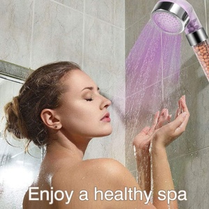Compatible avec votre tuyau de douche, pommeau de douche à filtration ionique, pommeau de douche à main à LED changeant de couleur (7 couleurs), remplacement pour salle de bain - Product Image 2