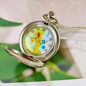 Collar con Colgante de Plata Creativo con Diseño de Cielo Estrellado Calado, Estilo Vintage, para Comercio Transfronterizo, con Reloj de Cuarzo Abatible y Números Romanos - Product Image 3