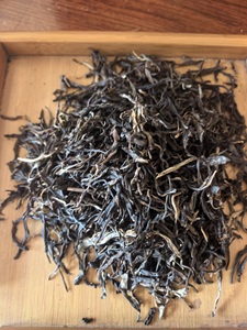Té Pu'er Crudo de Árbol Antiguo de Yiwu, Yunnan 2022, 1 kg a Granel, Té Sheng Puer Salvaje para Degustación - Product Image 1