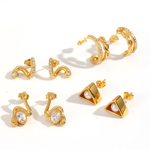 ต่างหูสแตนเลสทรงเรขาคณิตประดับด้วยไรน์สโตนและไข่มุกสำหรับผู้หญิงสวมใส่ทุกวัน - Product Image 4