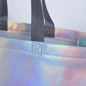 Chiết Giang Tùy Chỉnh In Logo Laser Tái Sử Dụng Có Thể Gập Lại Bạc PP Tráng Không Dệt Vải Hàng Tạp Hóa Mua Sắm Túi Quà Tặng Quần Áo - Product Image 3