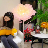 Lampu Lantai Bunga Peony Organza Putih Raksasa LED dengan Batang Kawat Besi yang Dapat Dibengkokkan, Bunga Kain Kasa Buatan Tangan Besar, Dekorasi Jalan
