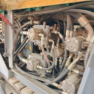 <span class=keywords><strong>Occasion</strong></span> à prix avantageux : Finisseur routier Vogele SUPER 2100, moteur Cummins, boîte de vitesses, pompe, distributeur hydraulique Kawasaki, 23 tonnes, modèle 2005-2026 - Product Image 4